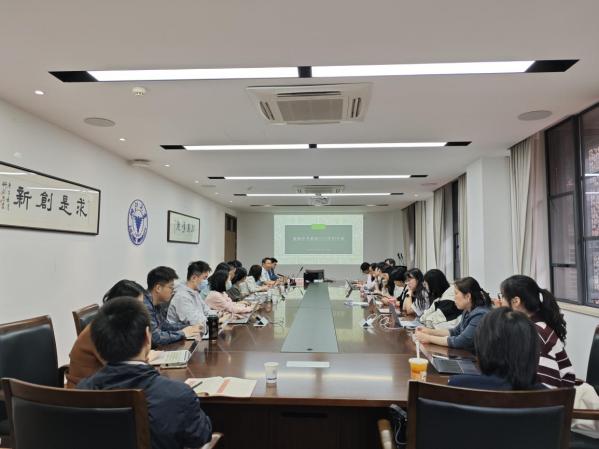 学术动态丨“求是教育论坛”第105讲王建华教授讲座...